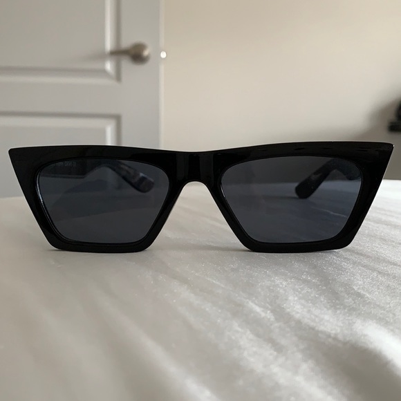 Black Square Sunglasses - Picture 1 of 2